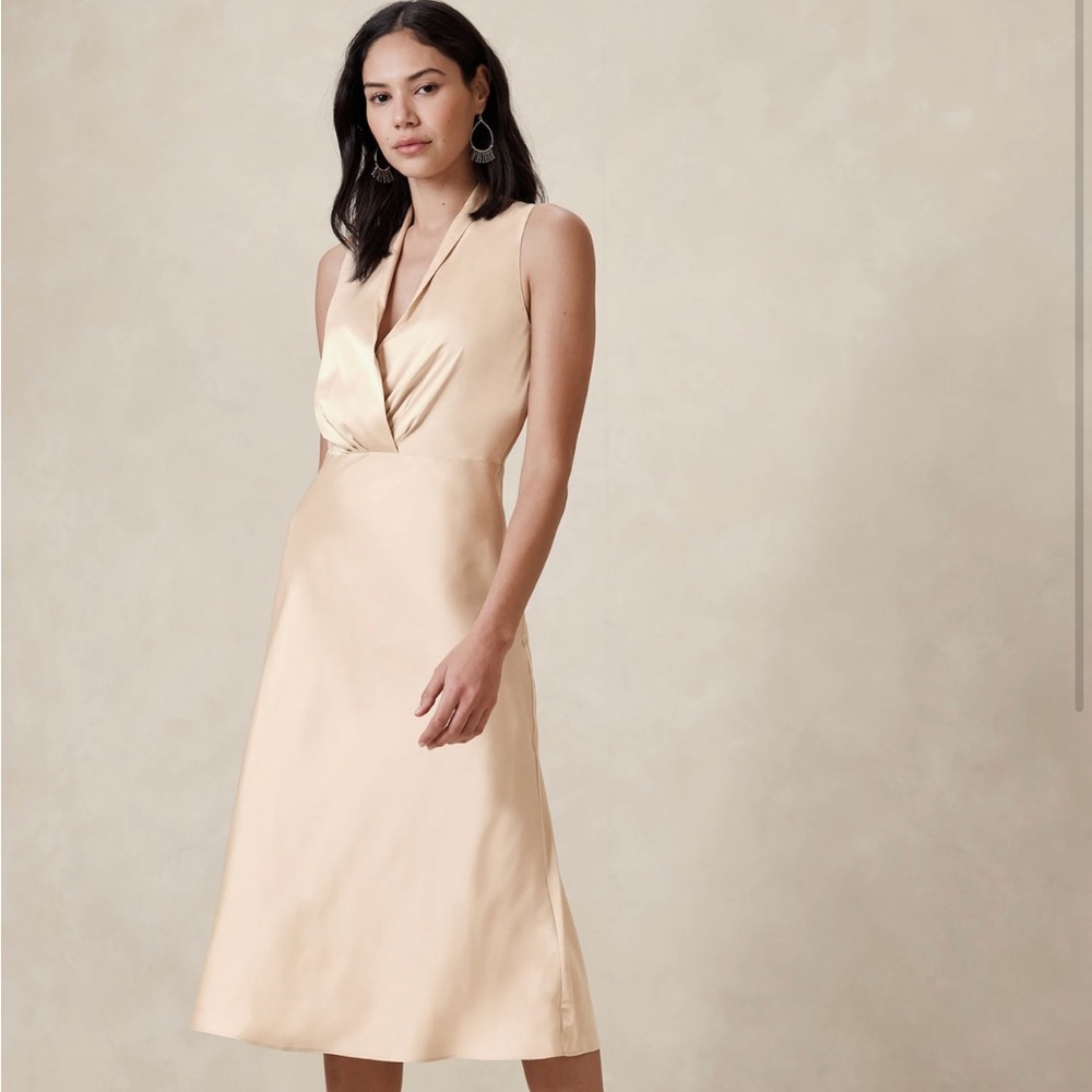 SATIN V-NECK KNEE-LENGTH DRESS